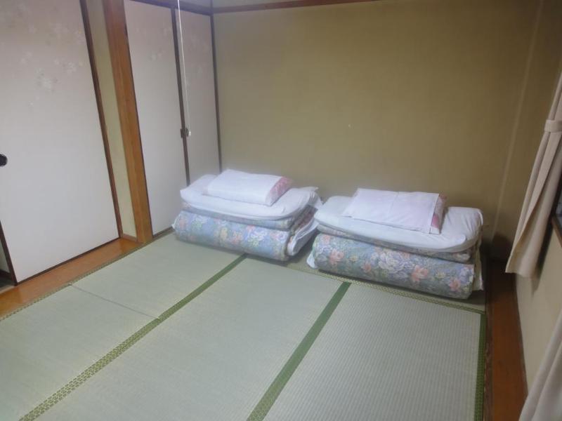 Kasuga Ryokan Hiroshima Extérieur photo